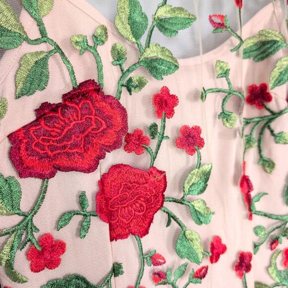 L'Atiste Nude Rose Embroidered Mermaid Maxi Dress Long Sleeve size Small - Picture 3 of 8